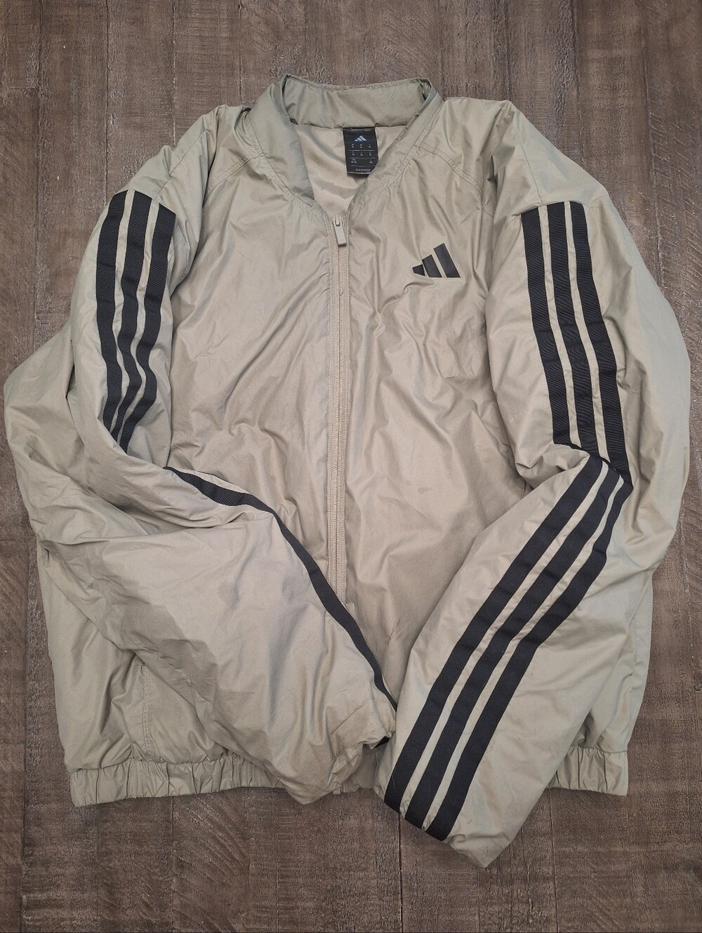 Adidas Puffer - Picture 1 of 6